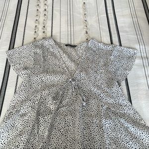 White and black shein top